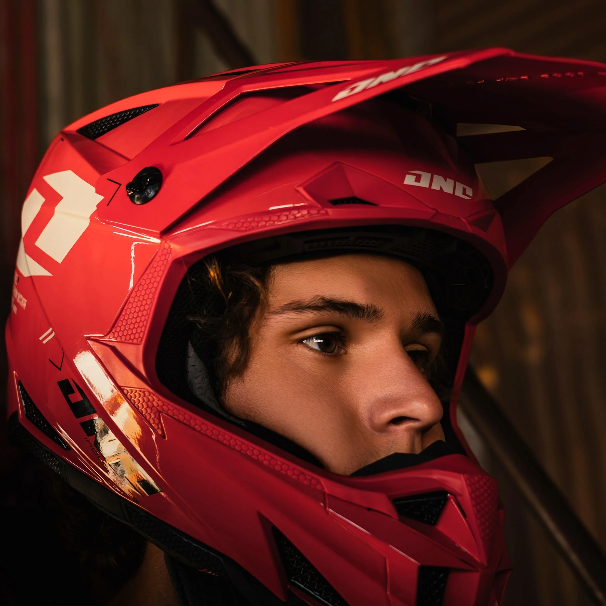 X-297 HELMET - ELECTRIC RED image 9