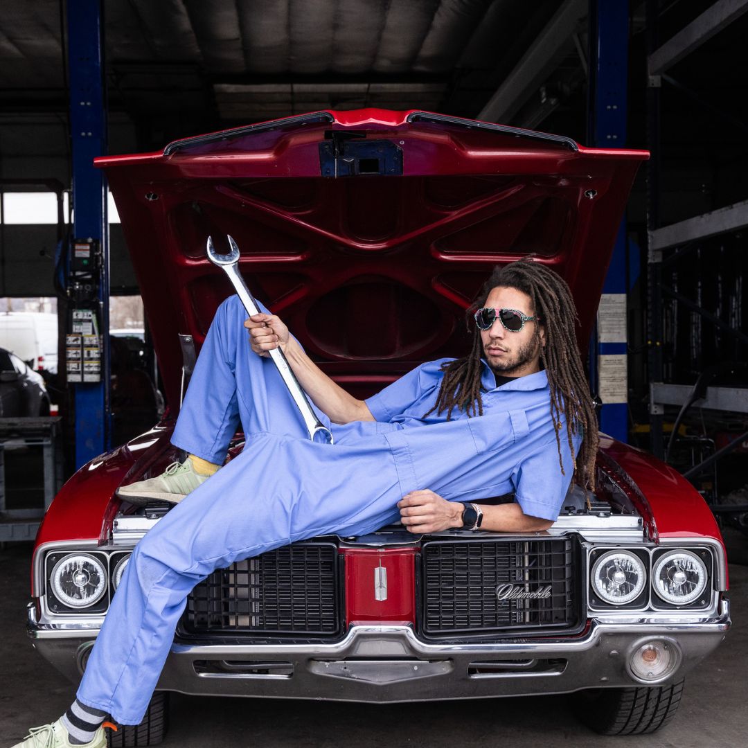 / Polarized Smoke | Man holds large wrench while wearing The Marissa’s Nails Jethawk with a Polarized Smoke lens from Pit Viper Sunglasses