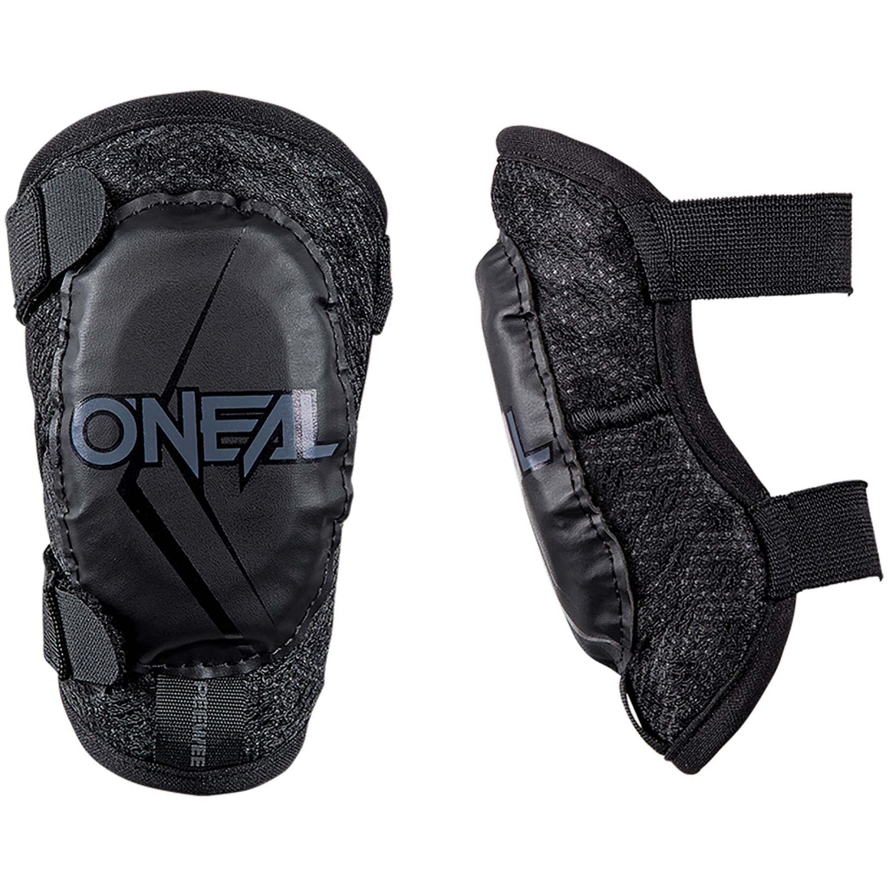 PEEWEE Elbow Guard in black color, designed for optimal protection and comfort during sports activities.